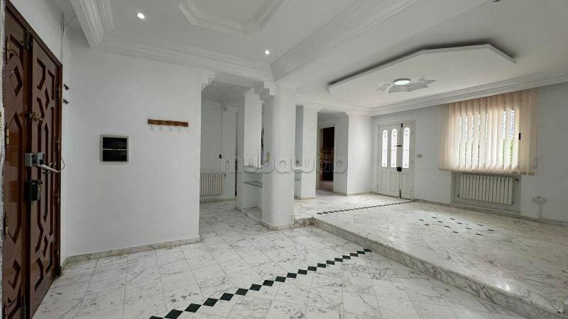 Find a house to rent in Les Berges Du Lac 1.5 large rooms. Air conditioning