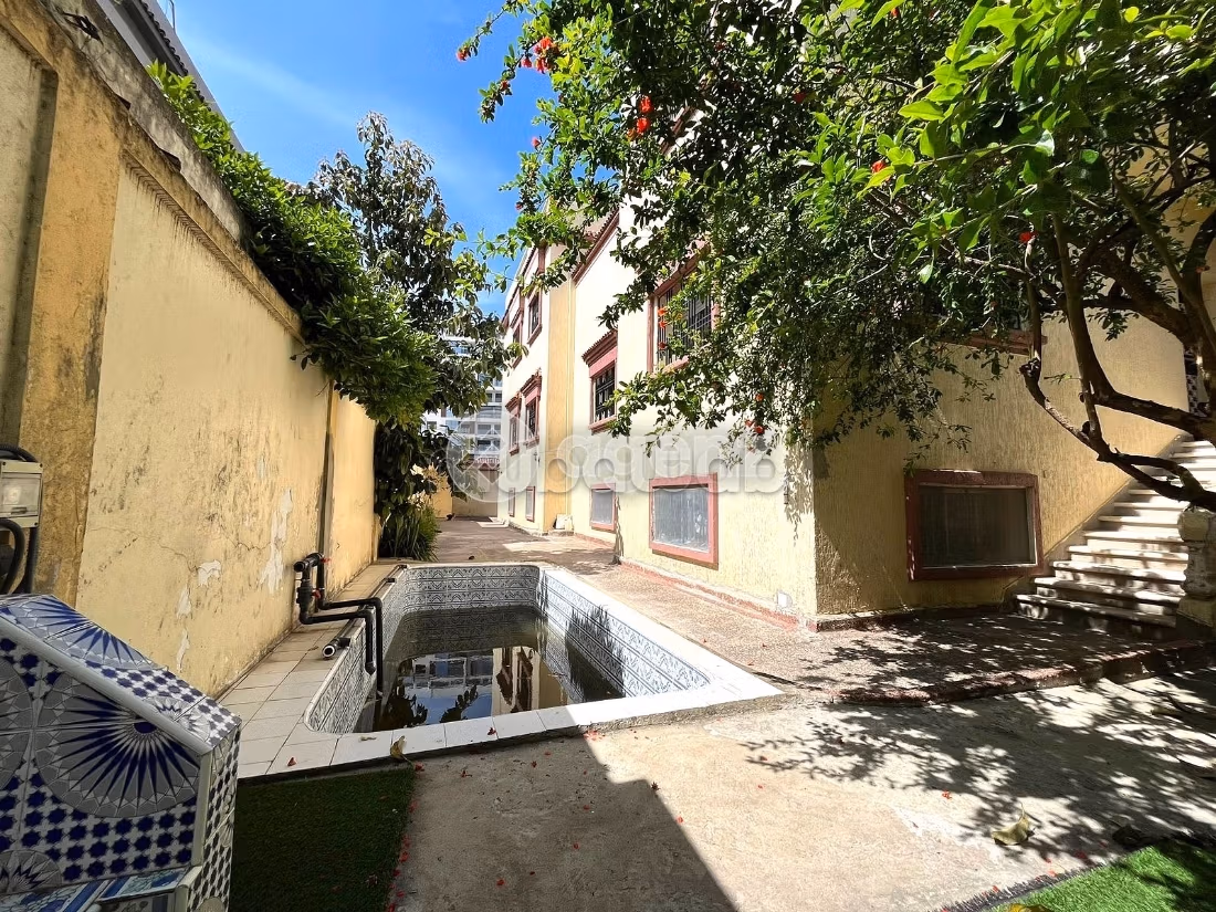 Villa te koop 552 m², 8 kamers Administratief Tanger