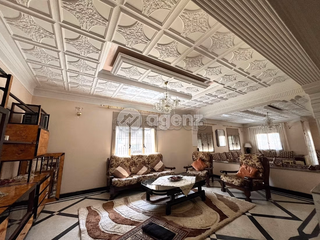 Villa te koop 552 m², 8 kamers Administratief Tanger