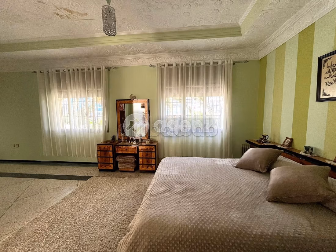 Villa te koop 552 m², 8 kamers Administratief Tanger