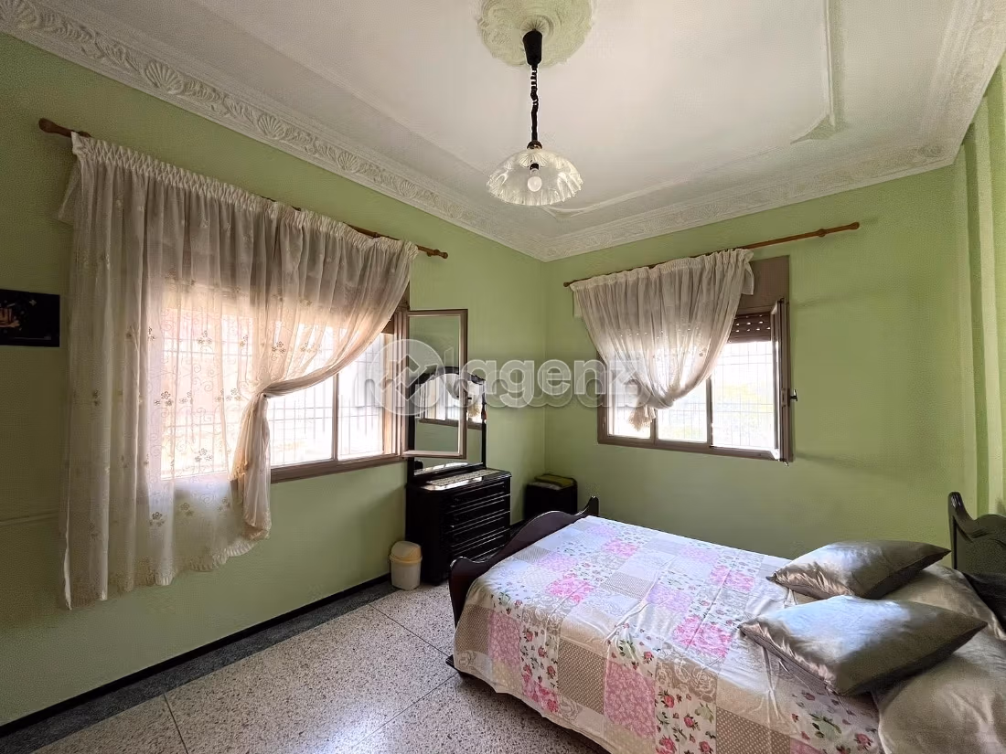 Villa te koop 552 m², 8 kamers Administratief Tanger