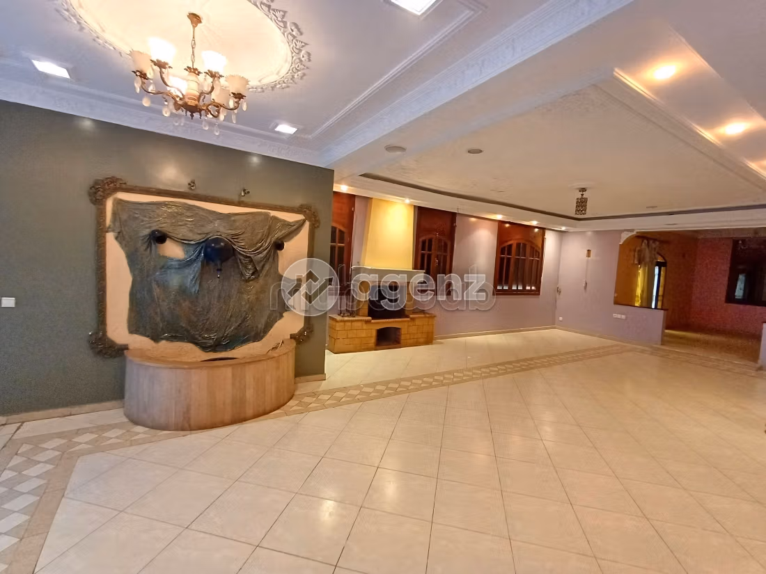 Villa à vendre 1 761 m², 9 chambres Route d'Azzemmour Dar Bouazza