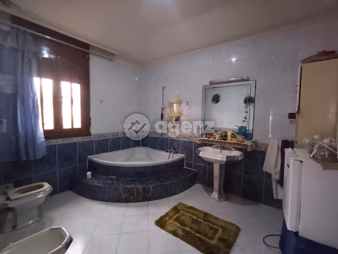 Villa à vendre 1 761 m², 9 chambres Route d'Azzemmour Dar Bouazza