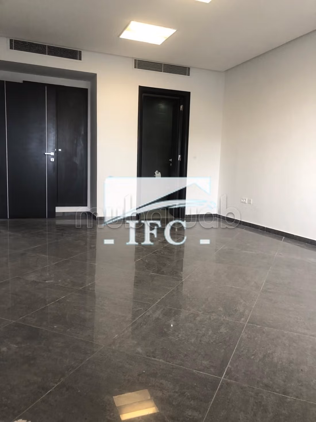 Bureau en 4 espaces 105m² CUN IFCU220