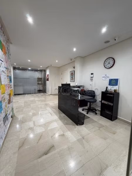 Bureaux en location à Wifak. Superficie 89 m². Ascenseur et stationnement