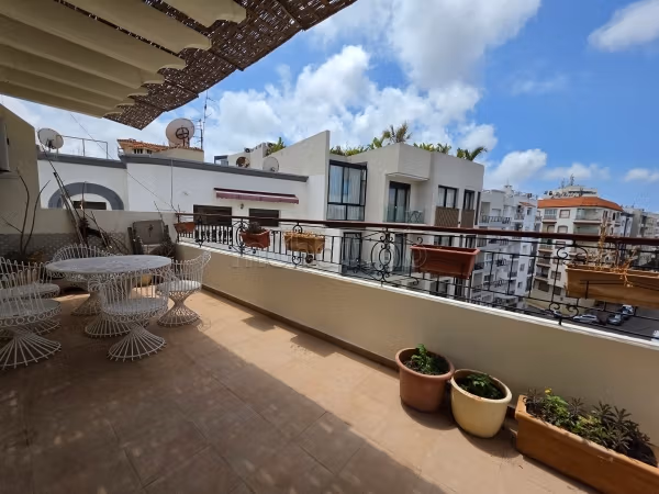Bel monolocale arredato con terrazza, ultimo piano