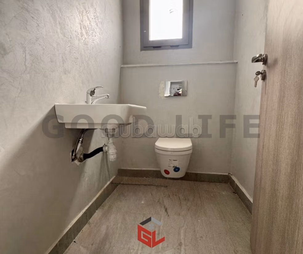 A Louer Bureau En H5 à La Soukra