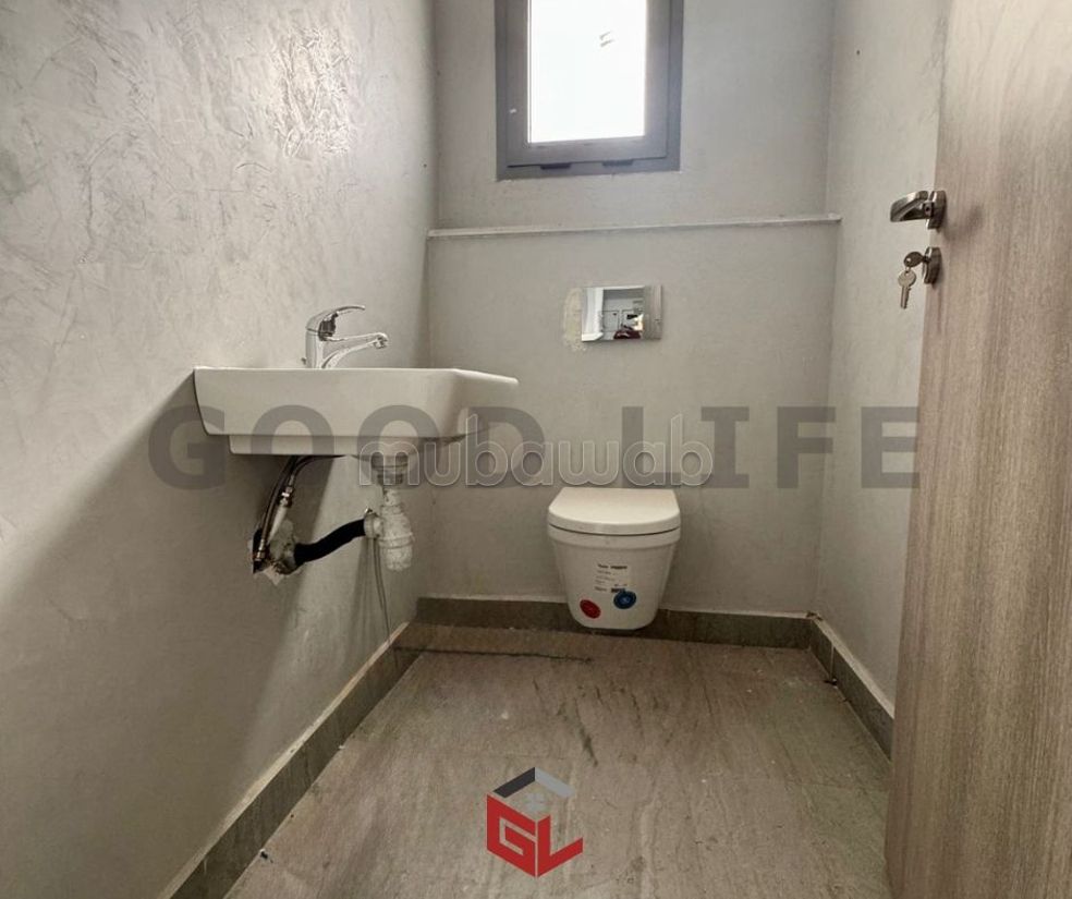 Affittasi Ufficio in H5 a La Soukra