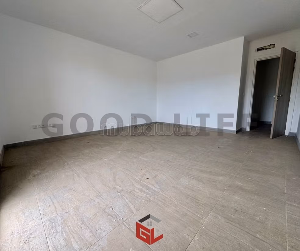 A Louer Bureau En H5 à La Soukra