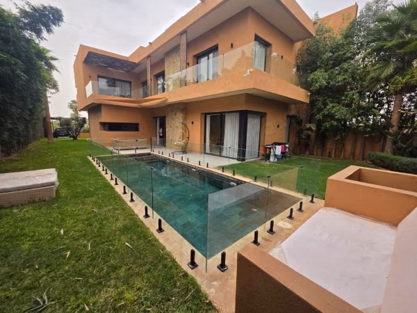 Koopappartementen in Route Casablanca. Totale oppervlakte 51 m². Volledig gemeubileerd