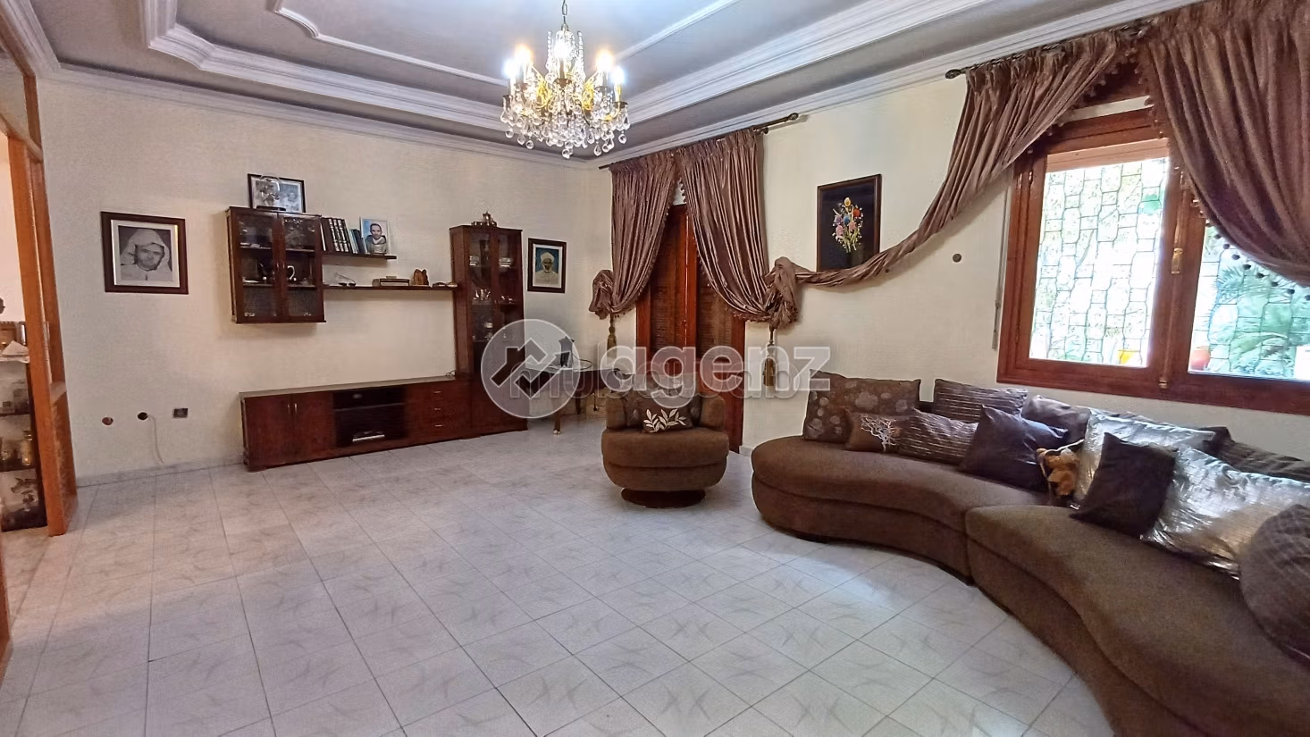 Villa à vendre 689 m², 10 chambres Al Mandar Al Jamil Tanger