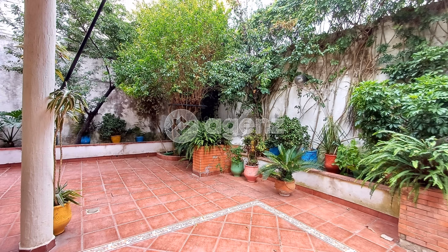 Villa à vendre 689 m², 10 chambres Al Mandar Al Jamil Tanger
