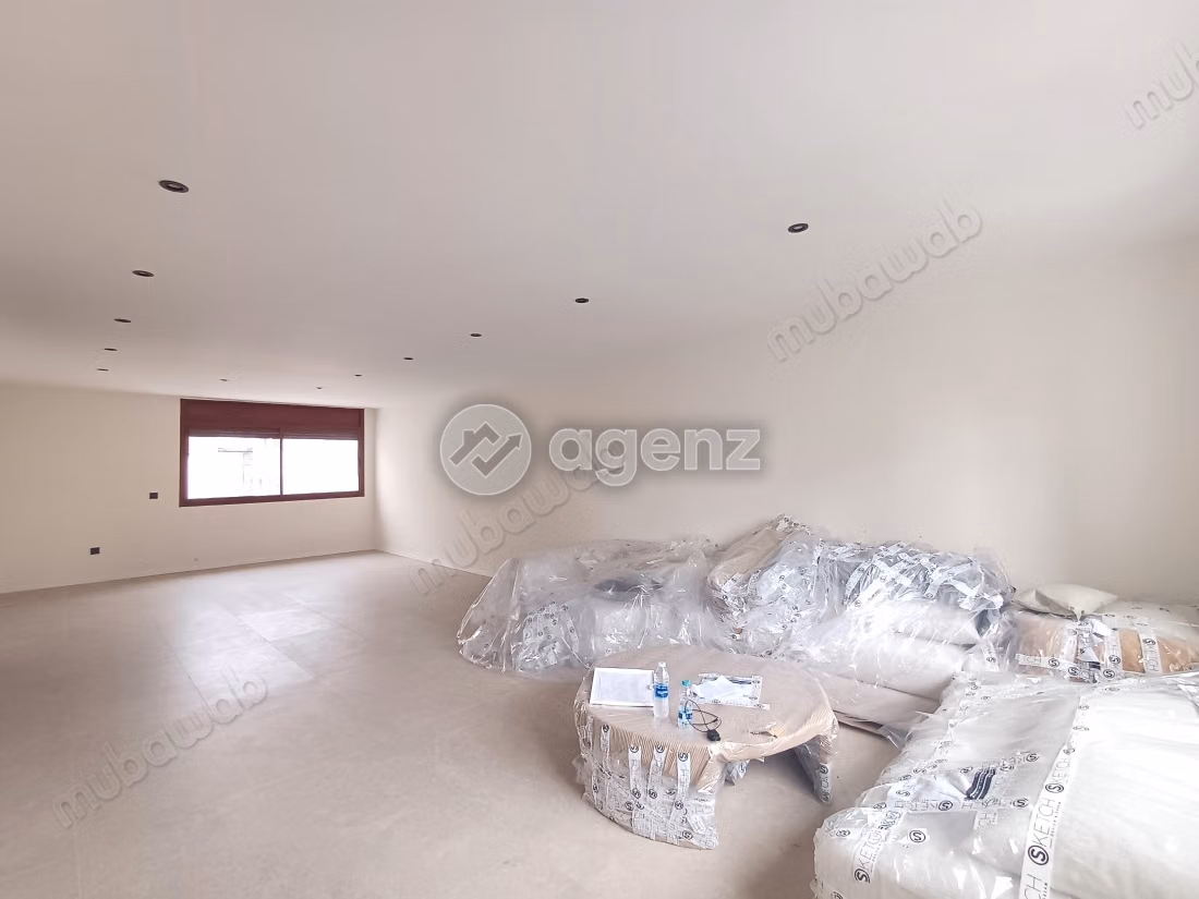 Appartement à vendre 199 m², 3 chambres Racine Casablanca