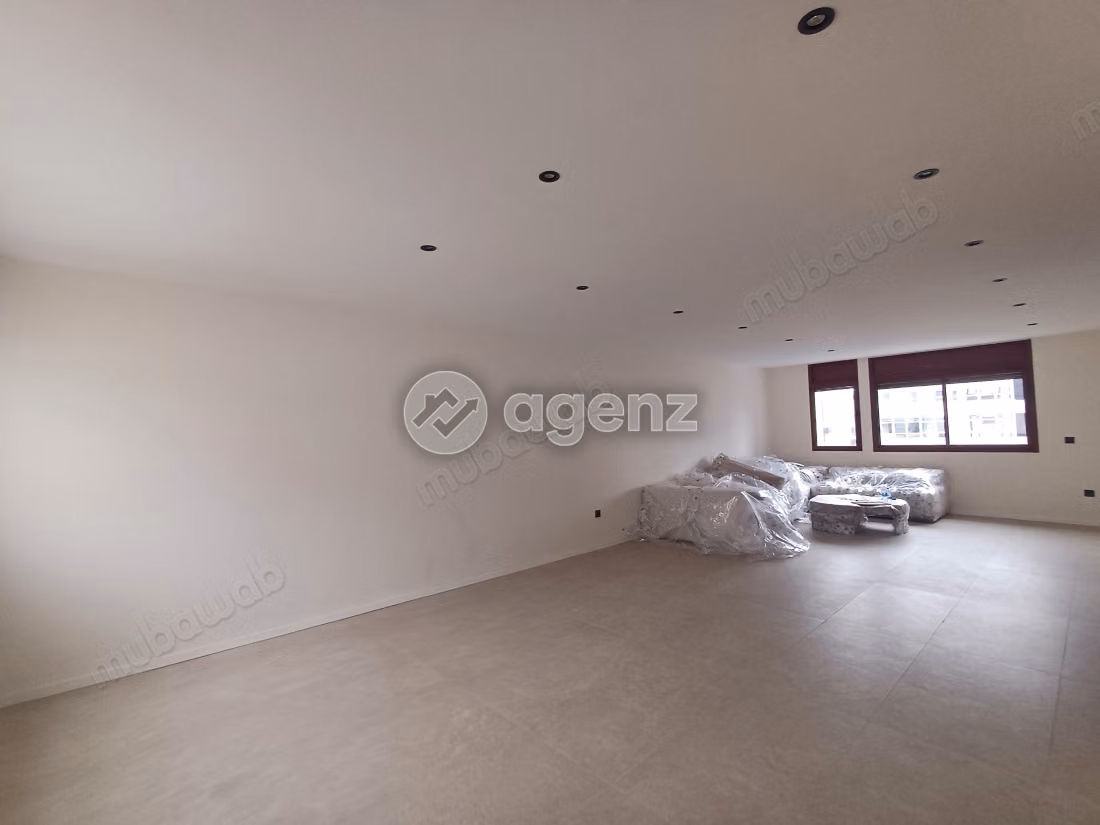 Appartement à vendre 199 m², 3 chambres Racine Casablanca