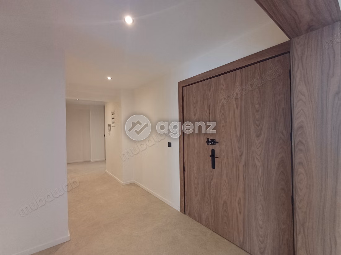 Appartement à vendre 199 m², 3 chambres Racine Casablanca