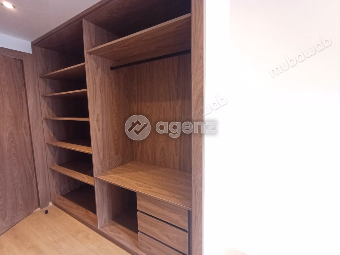 Appartement à vendre 199 m², 3 chambres Racine Casablanca