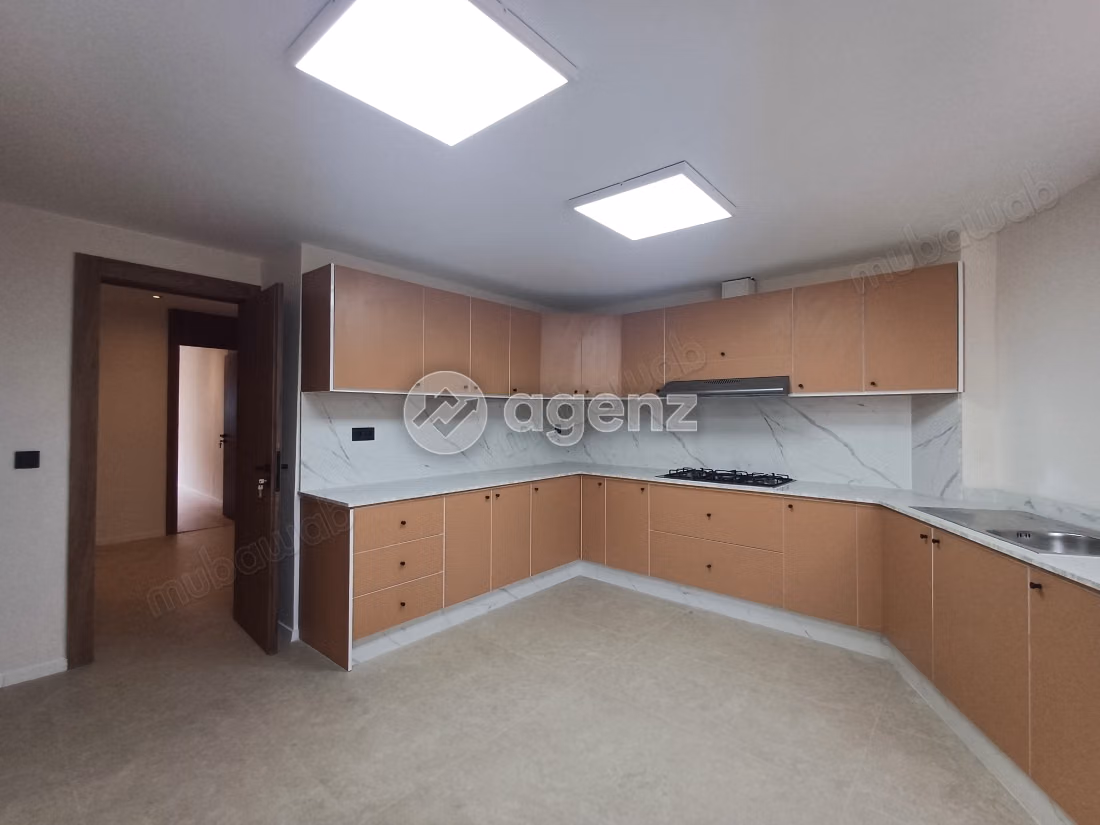 Appartement à vendre 199 m², 3 chambres Racine Casablanca