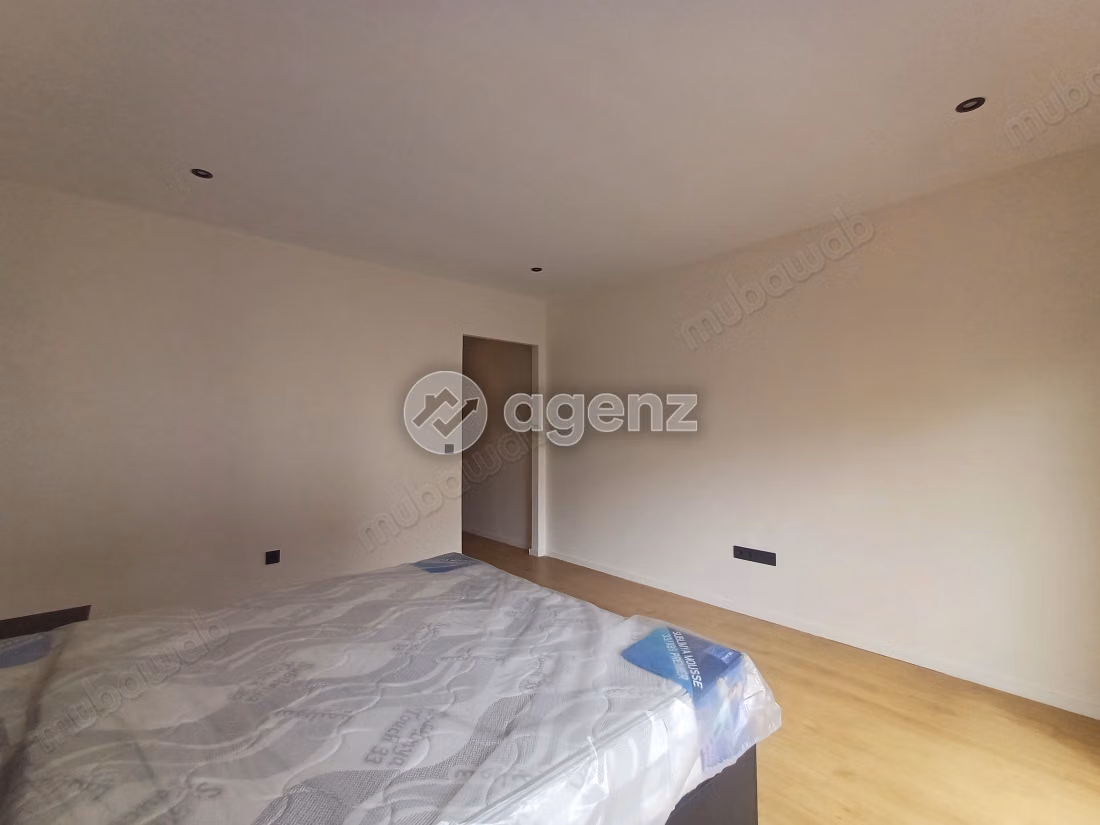Appartement à vendre 199 m², 3 chambres Racine Casablanca