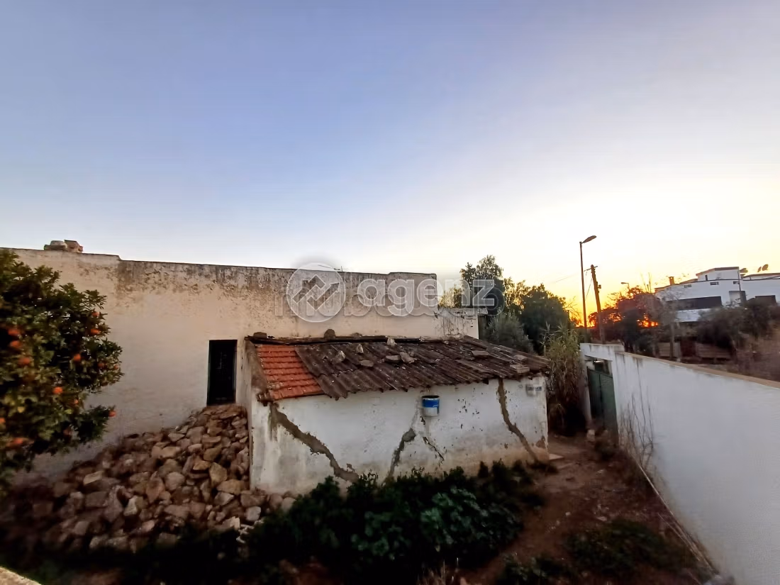 Villa à vendre 407 m², 3 chambres Essaadiyine Meknès