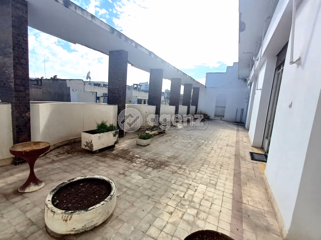 Appartement à vendre 458 m², 4 chambres Sidi Belyout Casablanca