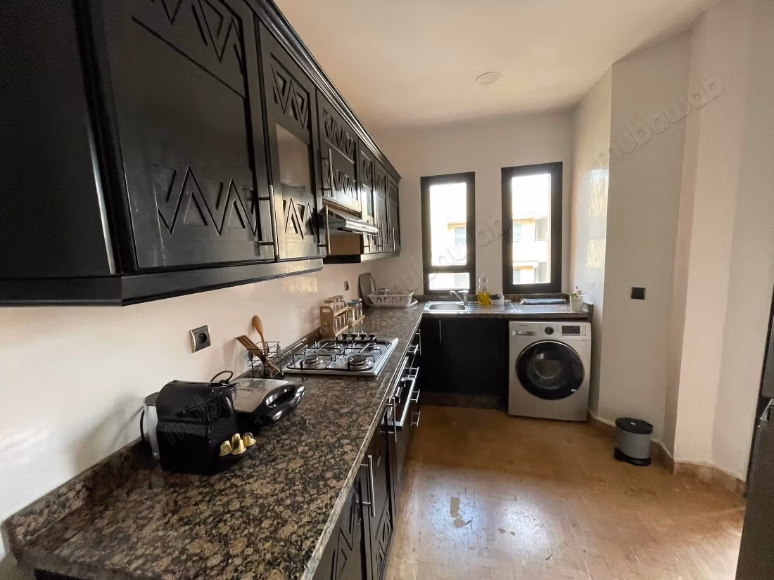 Gemeubileerd appartement met 2 slaapkamers en terras
Residentie met zwembad
