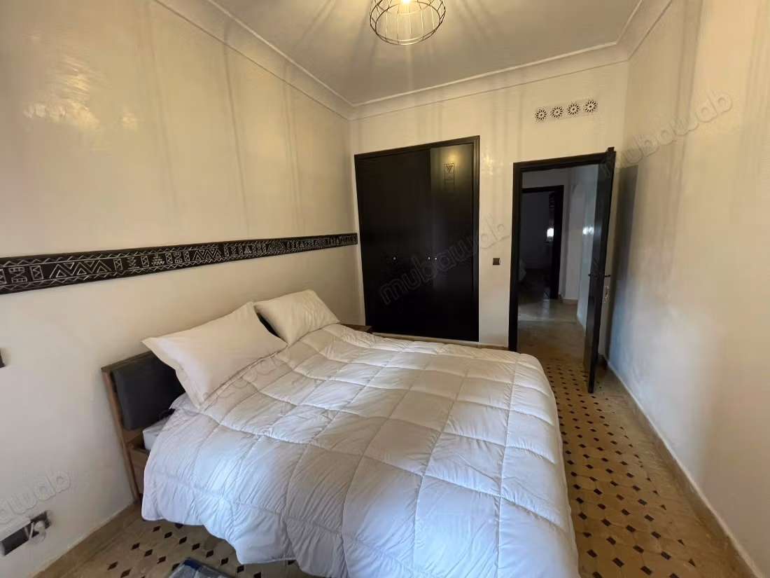 Gemeubileerd appartement met 2 slaapkamers en terras
Residentie met zwembad