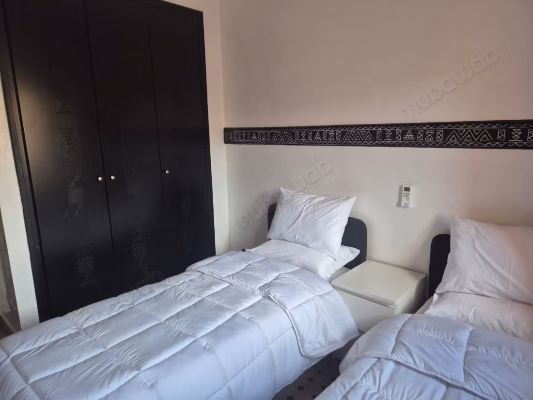 Gemeubileerd appartement met 2 slaapkamers en terras
Residentie met zwembad