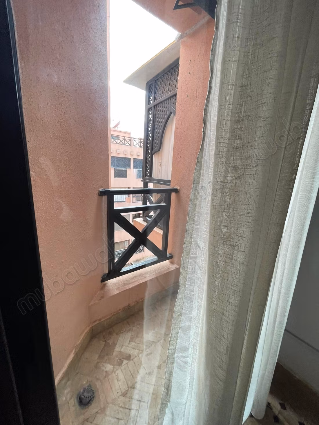Gemeubileerd appartement met 2 slaapkamers en terras
Residentie met zwembad