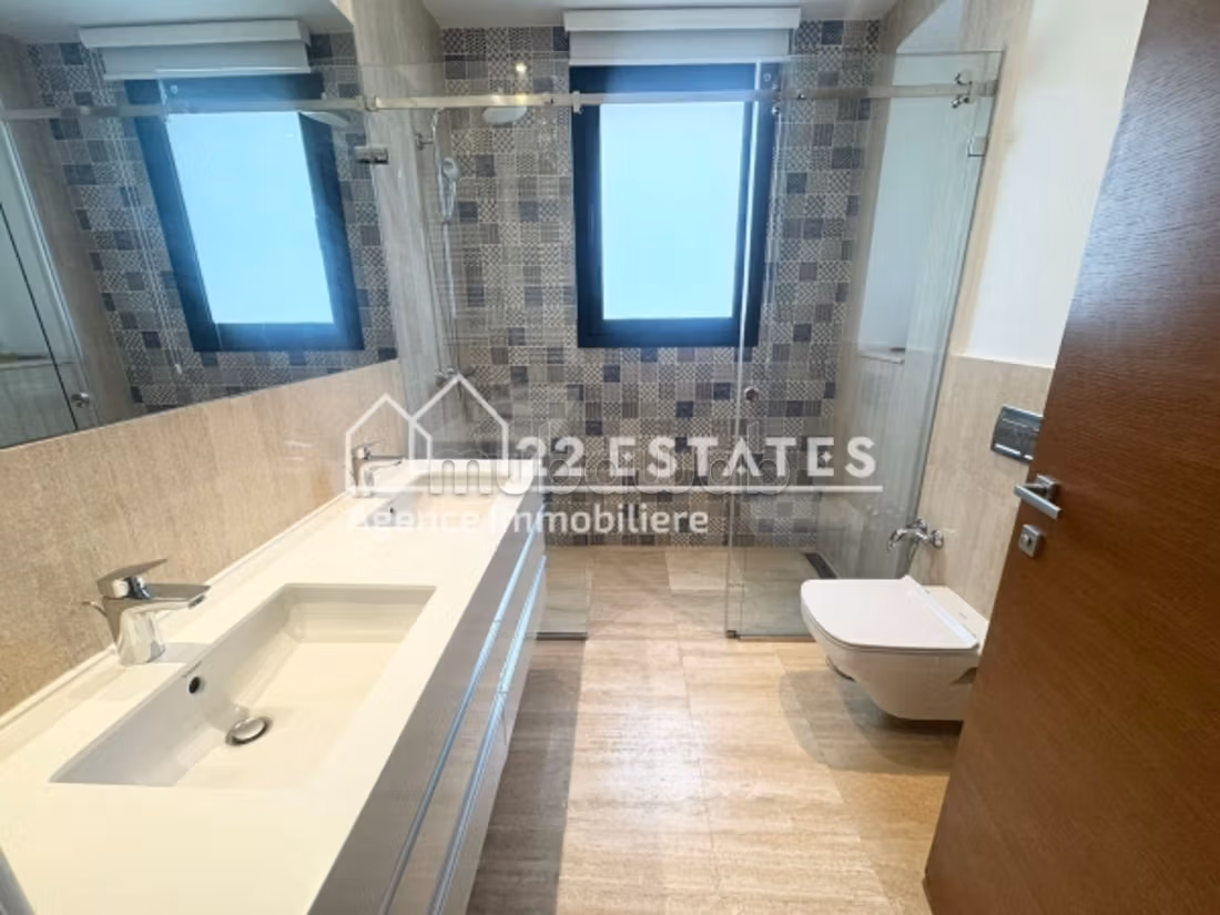 Villa S4 con vista mare, piscina e giardino a Gammarth