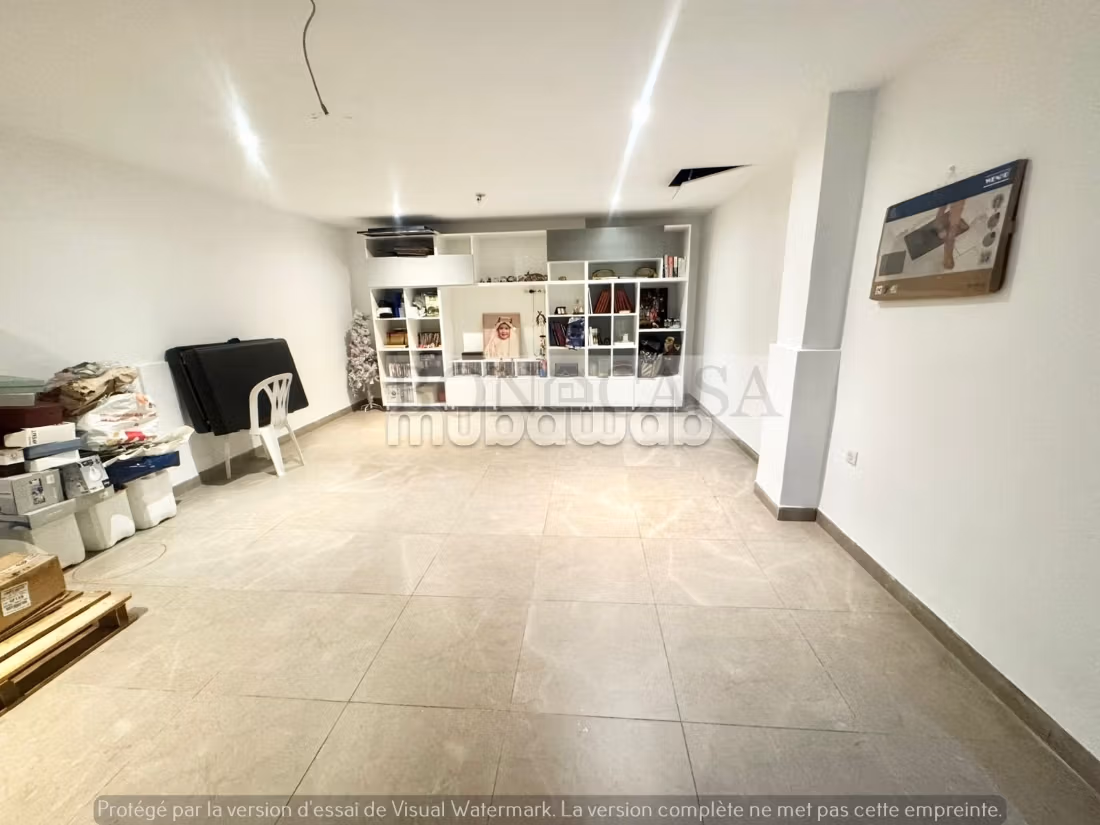 Villa S4 vuota con piscina e giardino in affitto a Gammarth
