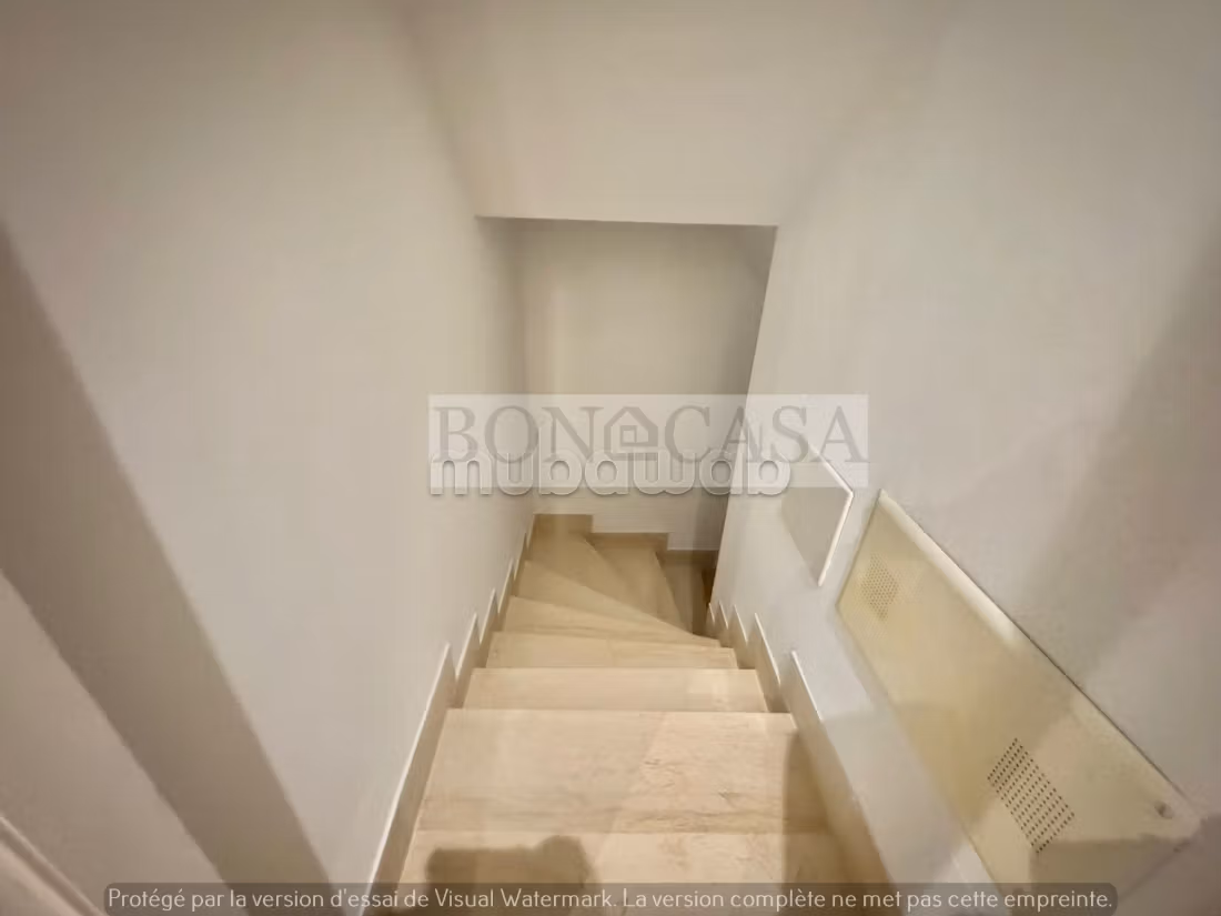Villa S4 vuota con piscina e giardino in affitto a Gammarth