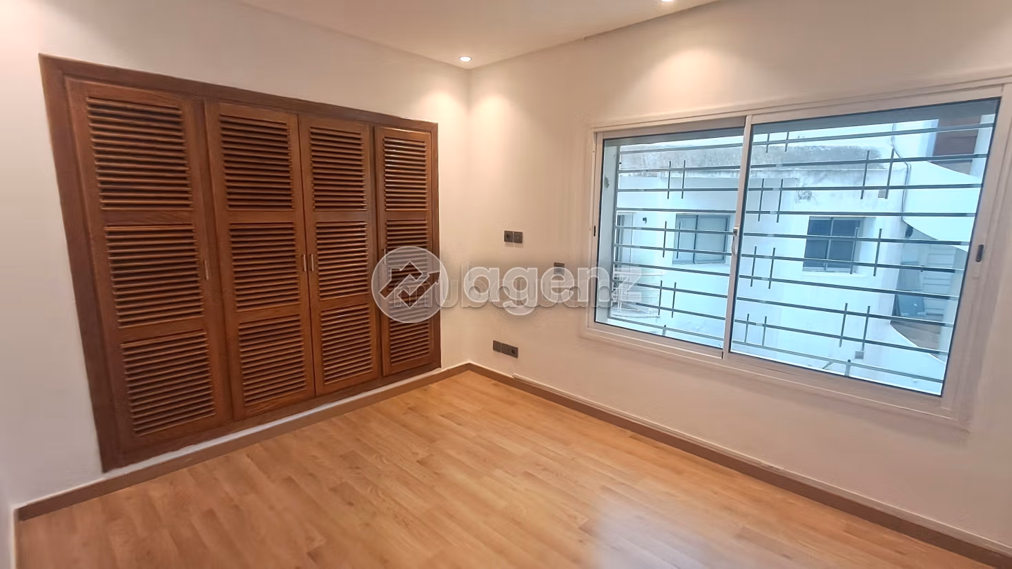 Appartement à louer 203 m², 3 chambres Racine Casablanca — 4
