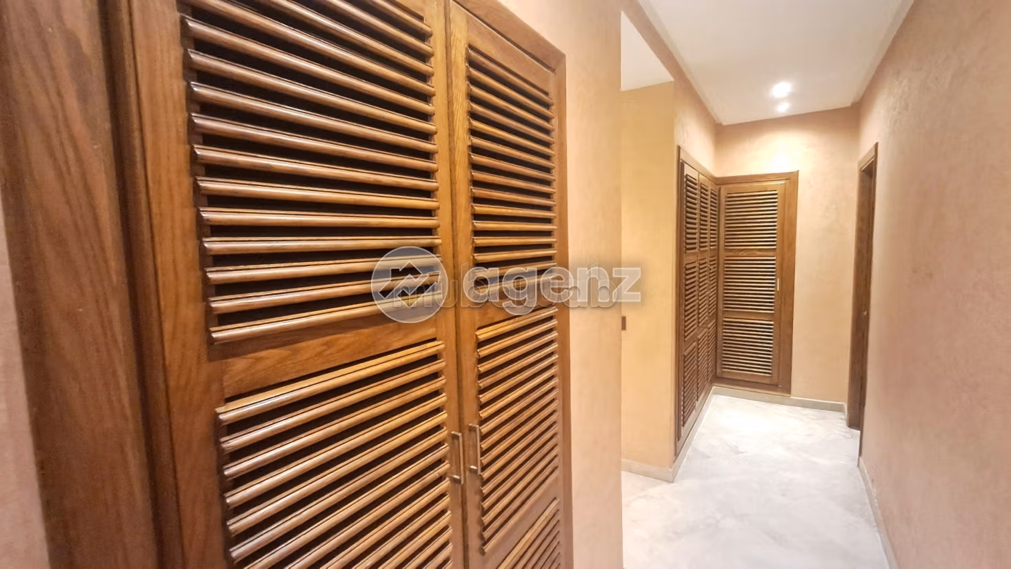 Appartement 203 m² f Racine — 15