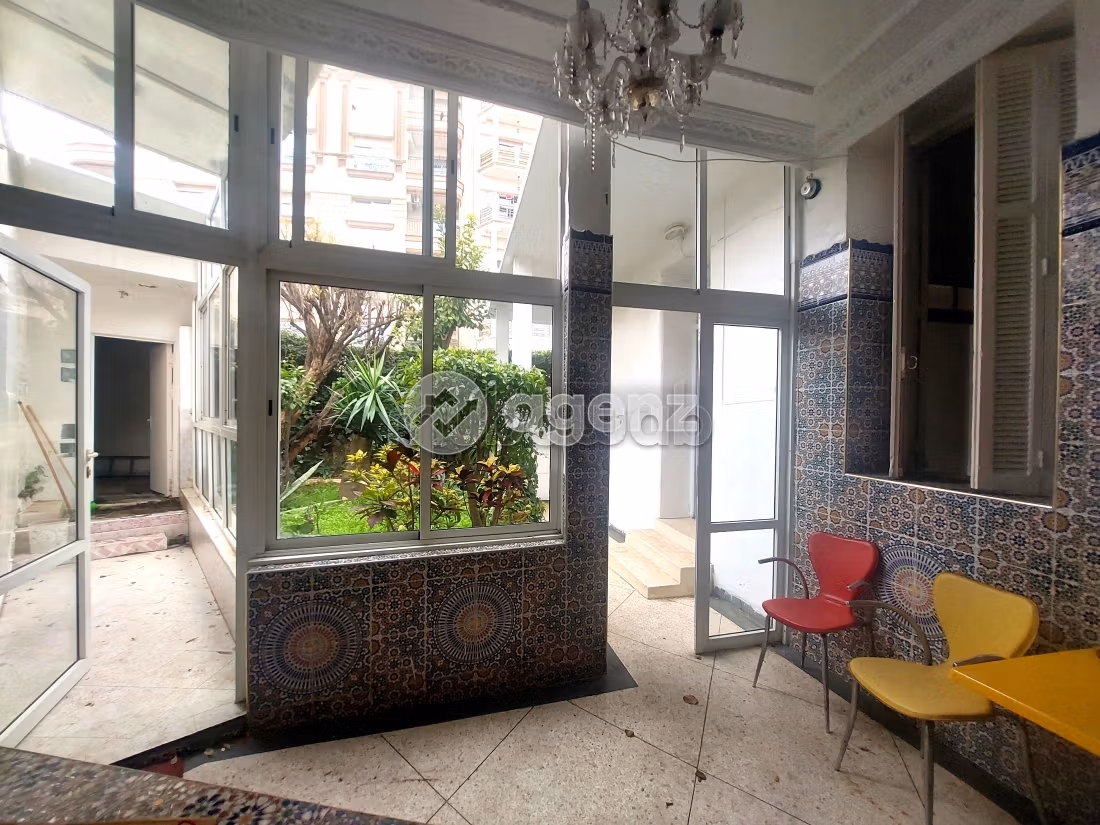Villa à vendre 241 m², 3 chambres Mers Sultan Casablanca