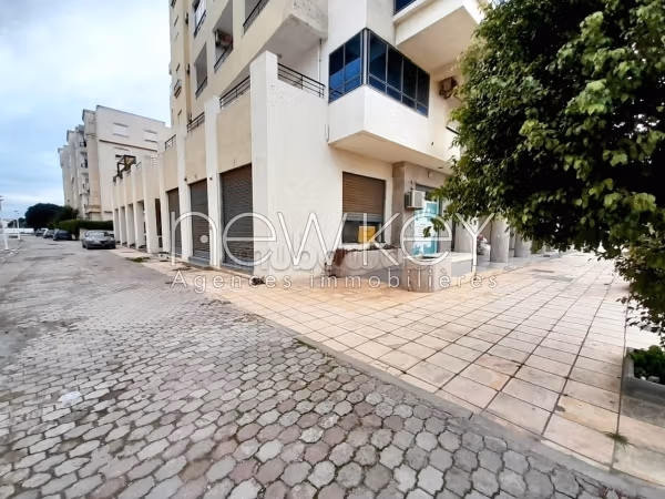 Commercial space for rent in Ain Zaghouan North