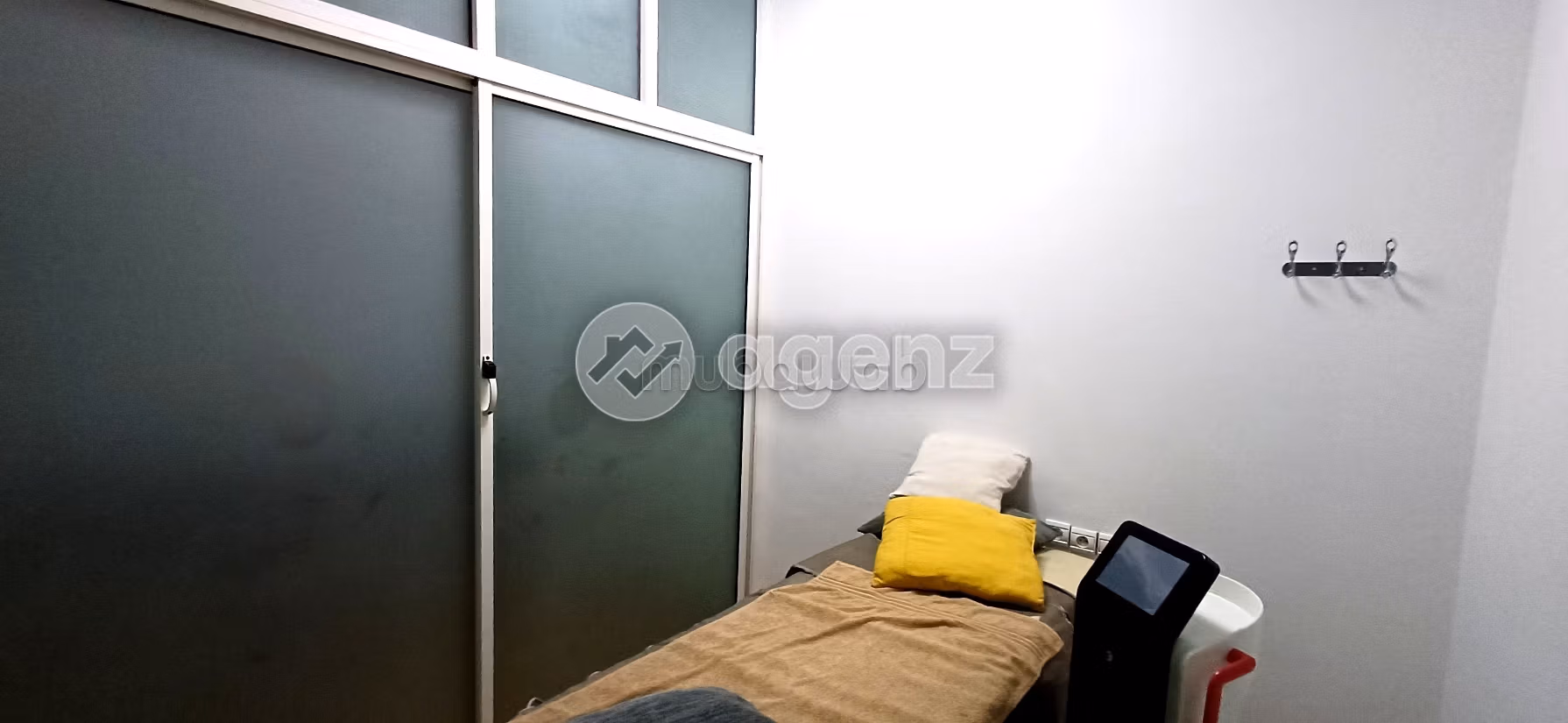 Comercio en venta 215 m² Campo de carreras Fez