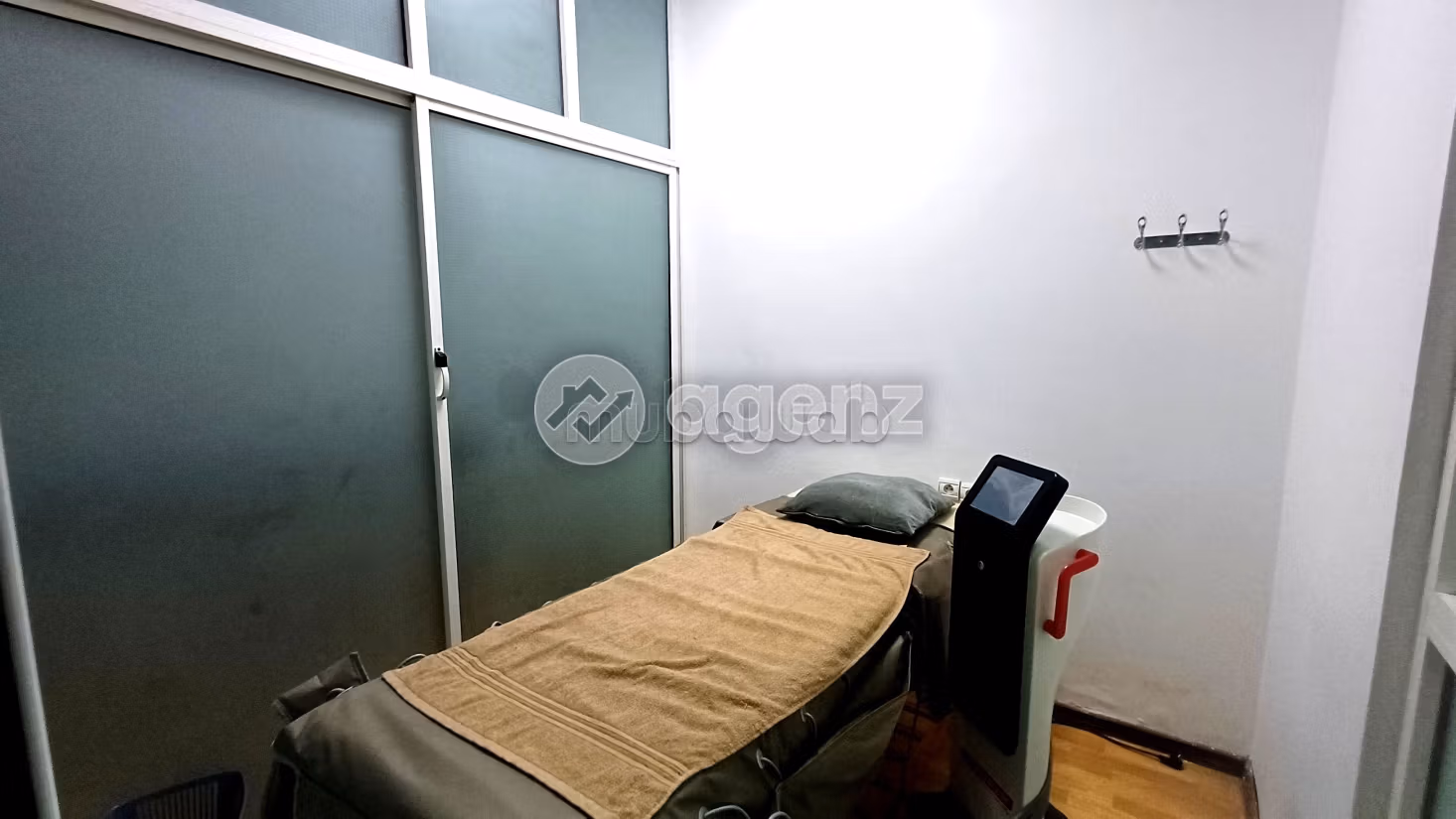 Comercio en venta 215 m² Campo de carreras Fez