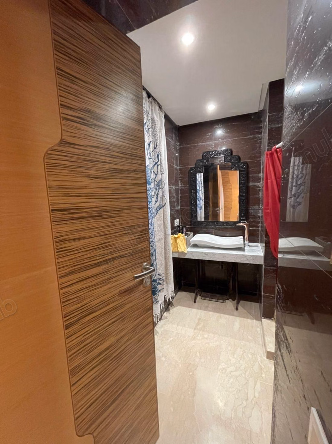 Très bel appartement en location à Hivernage.
Surface totale 100 m².
Meublé