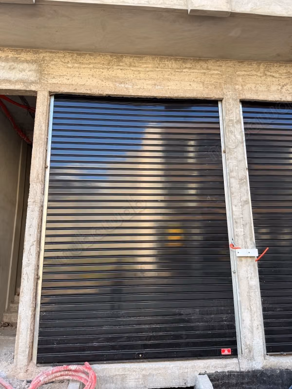 Magasin Premium – Bon Emplacement à Dar Bouazza Ansari