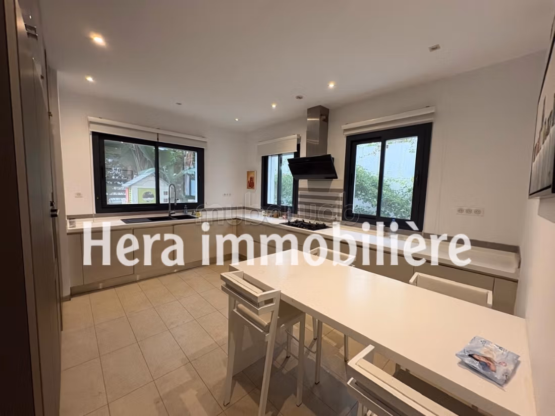In affitto – Villa moderna con vista mare a Gammarth