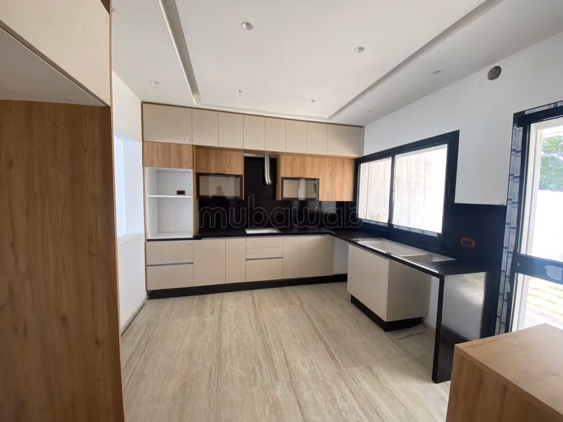 Semi-detached villa for sale