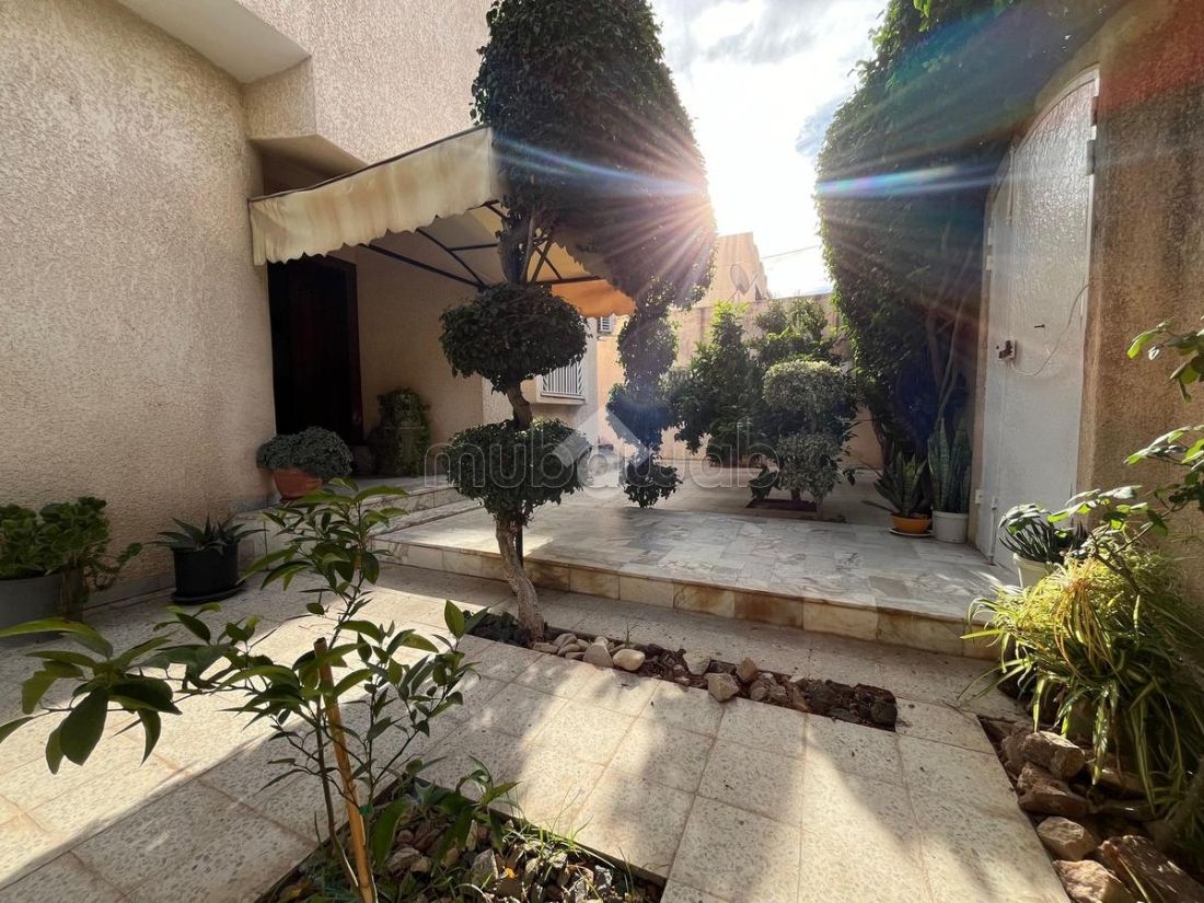 Villa indipendente in vendita