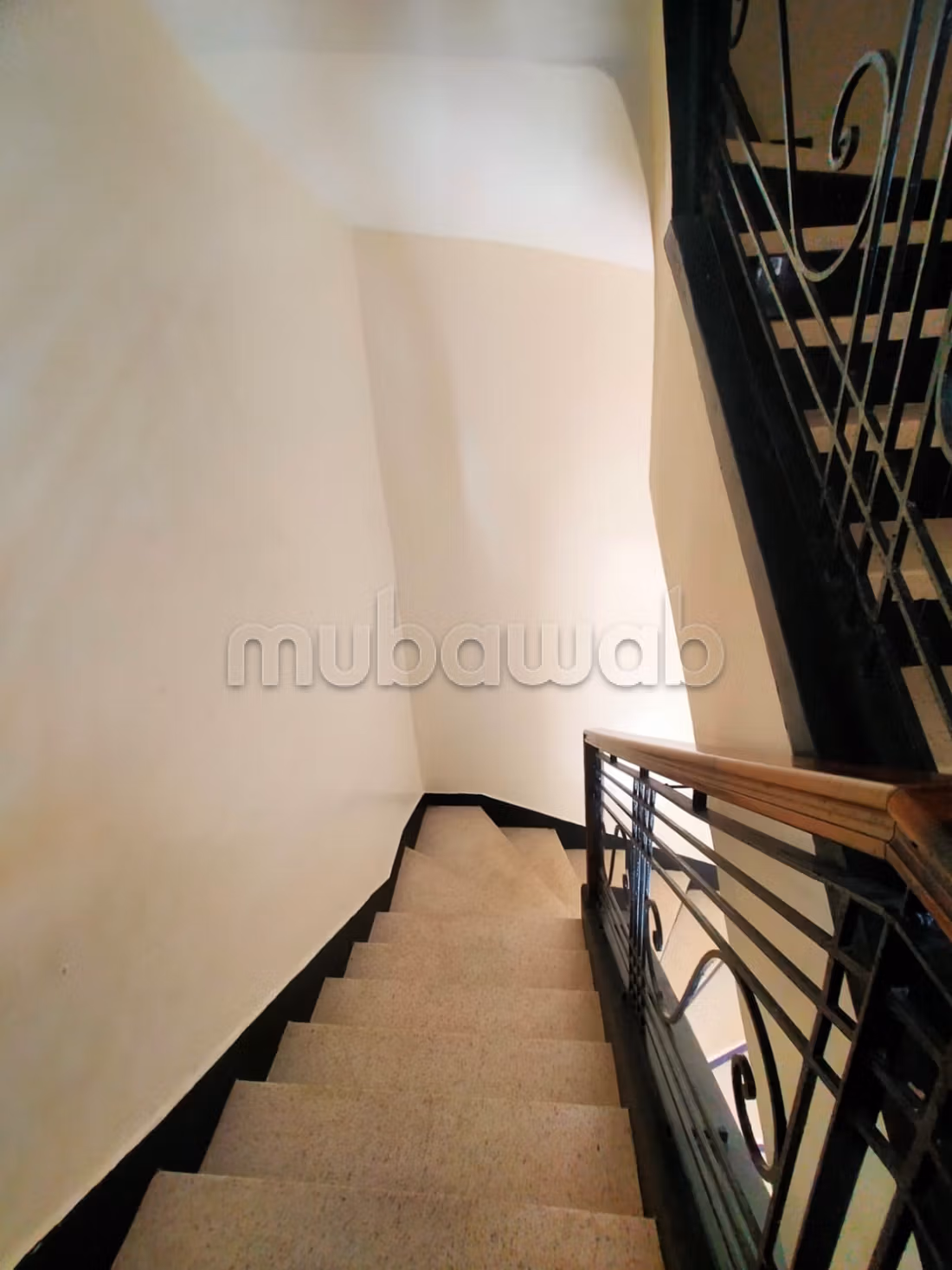 Offerta da non perdere: casa in affitto vuota di 5 stanze con terrazza