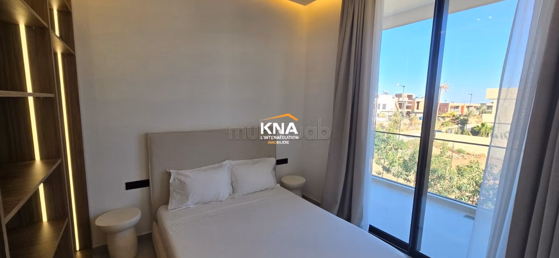 Beautiful contemporary villa brand new with high-end materials