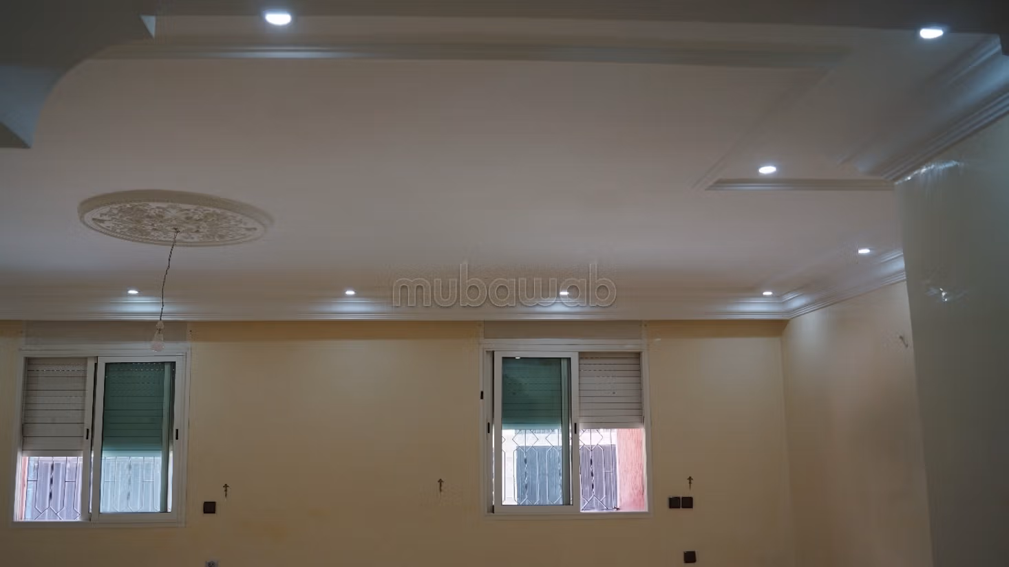 Apartment for sale in Hay Hassani. 6 large living areas. Equipped kitchen