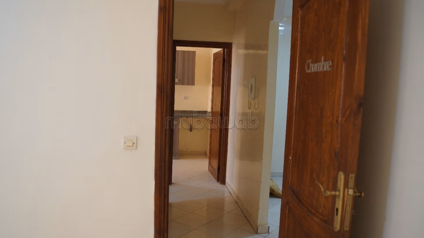Apartment for sale in Hay Hassani. 6 large living areas. Equipped kitchen