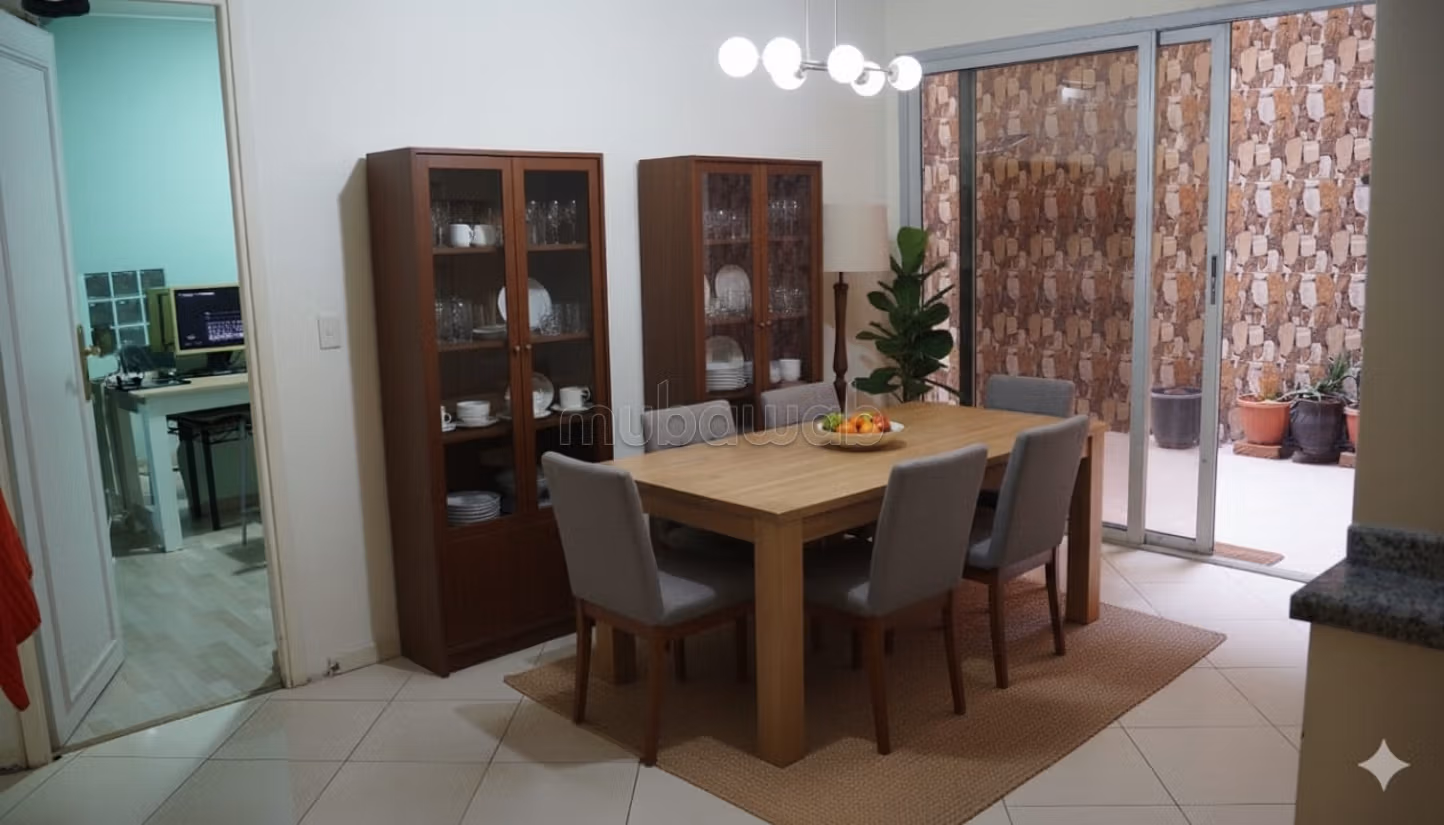 Apartment for sale in Hay Hassani. 6 large living areas. Equipped kitchen
