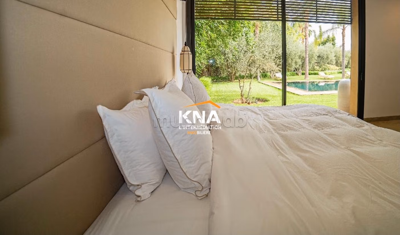 Splendid modern villa located in a secure residence of 4 villas