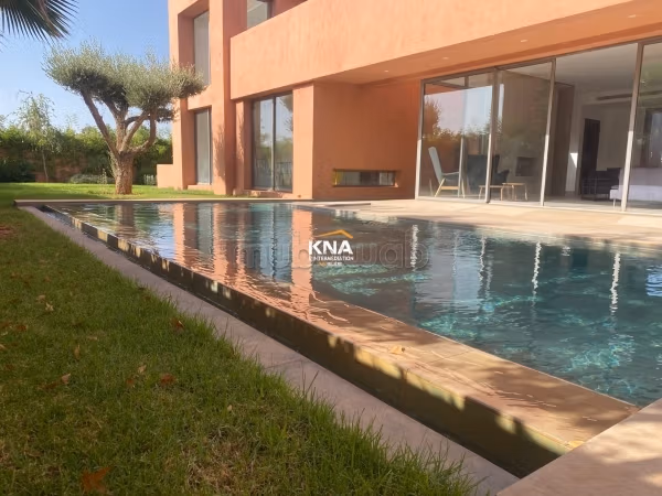Beautiful villa located in a secure residence of 10 villas