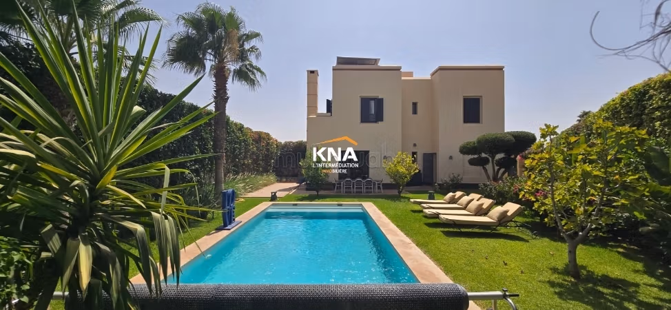Villa de charme de style mixte située au sein d’une résidence privée et sécurisée